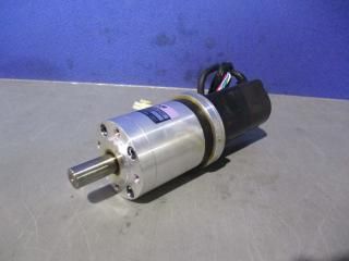  Yaskawa AC Servo Motor SGM-A5B3DT22 