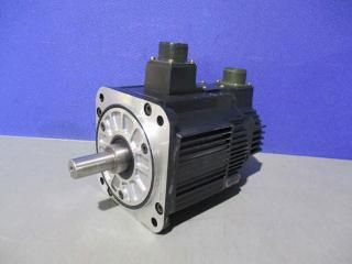  YASKAWA AC SERVO MOTOR SGMG-05AUWABF 450W