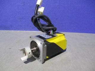  YASKAWA SGML-02AF14 Servo Motor 200W