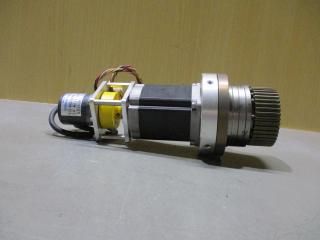  SANYO DENKI STEPPING MOTOR 103H7126-0420/NAR-H13M-AD