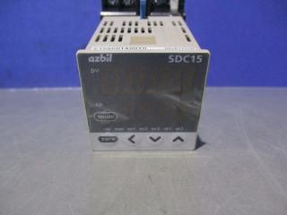  yamatake-Honeywell SDC15 igitronik Controller /AT8-DF11K