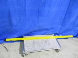  OMRON F3SG-4RA1470-30-D /F3SG-4RA1470-30-L  LIGHT CURTAIN EMITTER 