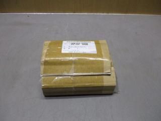  쥹 UOF207500B 