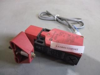  Telemecanique Sensors XCS-TA 󥿡åå 240V 3A