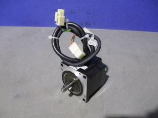  YASKAWA SGMP-01U312 100W 200V AC SERVO MOTOR