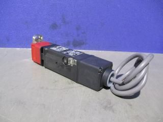  OMRON D4SL-N2FFG-D żåեƥɥå