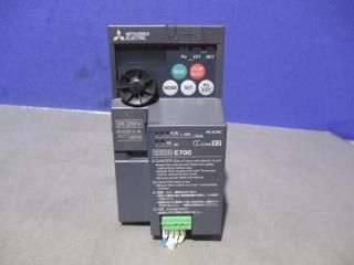  MITSUBISHI INVERTER FR-E720-0.4K С