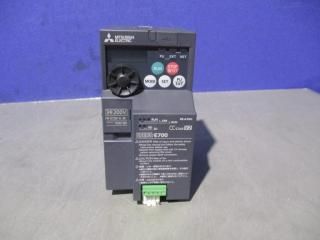  MITSUBISHI INVERTER FR-E720-0.2K С