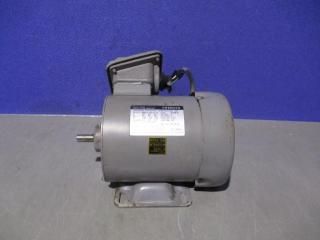  HITACHI TFOX-K ⡼ ĳ 1.5kW 4P AC200V