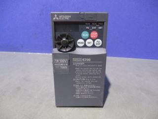  MITSUBISHI INVERTER FR-E710W-0.4K С