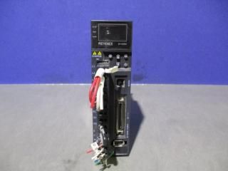  KEYENCE AC SERVO SV-010P2 200-230v 100w