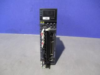  KEYENCE AC SERVO SV-020P2