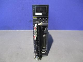  KEYENCE AC SERVO SV-020P2