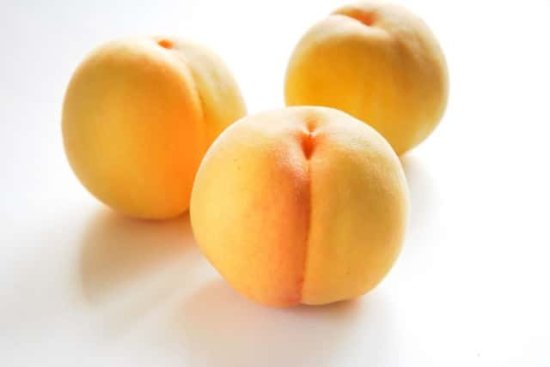 黄金桃 | サイズは大玉 | 別名マンゴーピーチ - フルーツ王国山梨の福