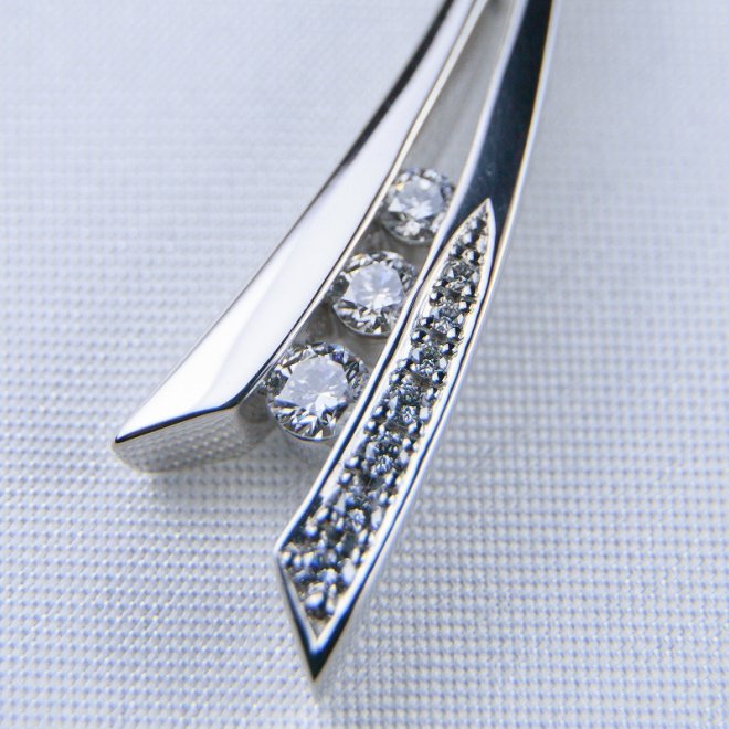 105番 0.26ｃｔ 本物 DIA Pt900 プラチナ 大粒 ダイヤ ダイヤモンド チャーム・トップ 5.5g 40ｃｍ - JEWELRY  SHOP ETERNITY