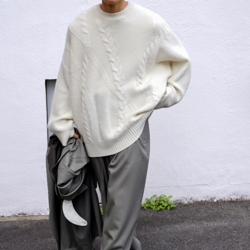 CREW NECK SWEATER