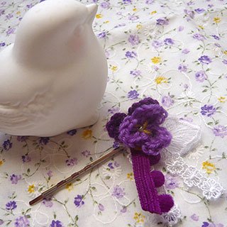 ビオラモチーフのヘアピン (藤色×紫) * CHEER*2