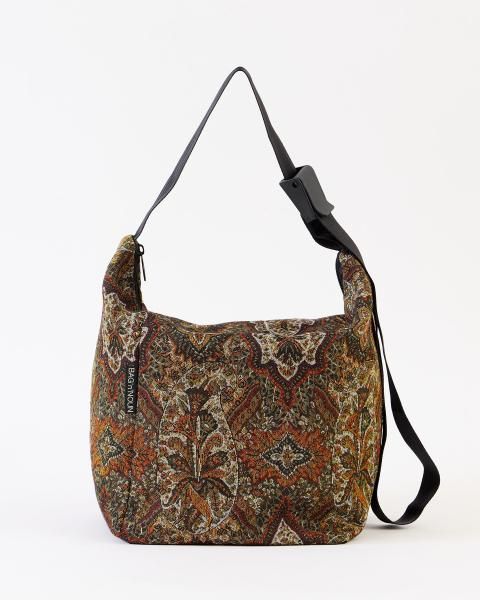 <img class='new_mark_img1' src='https://img.shop-pro.jp/img/new/icons1.gif' style='border:none;display:inline;margin:0px;padding:0px;width:auto;' />GOBELIN SHOULDER M ORANGE