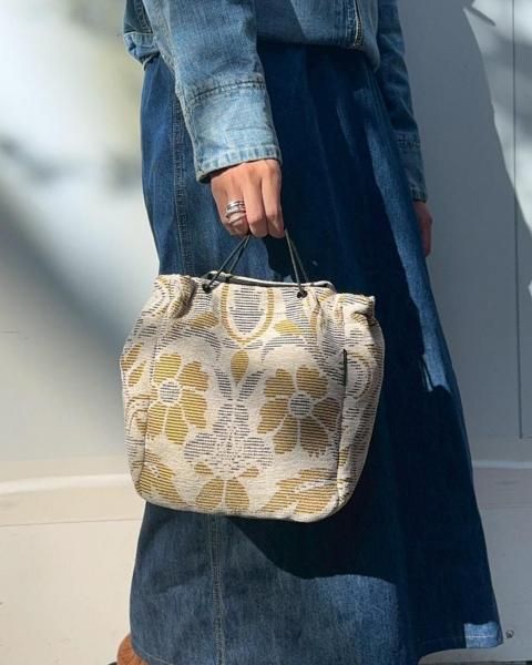 <img class='new_mark_img1' src='https://img.shop-pro.jp/img/new/icons1.gif' style='border:none;display:inline;margin:0px;padding:0px;width:auto;' />GOBELIN SPINDLE S BEIGE