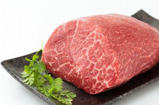 【黒毛和牛】ブロック肉 モモ 1,500g
