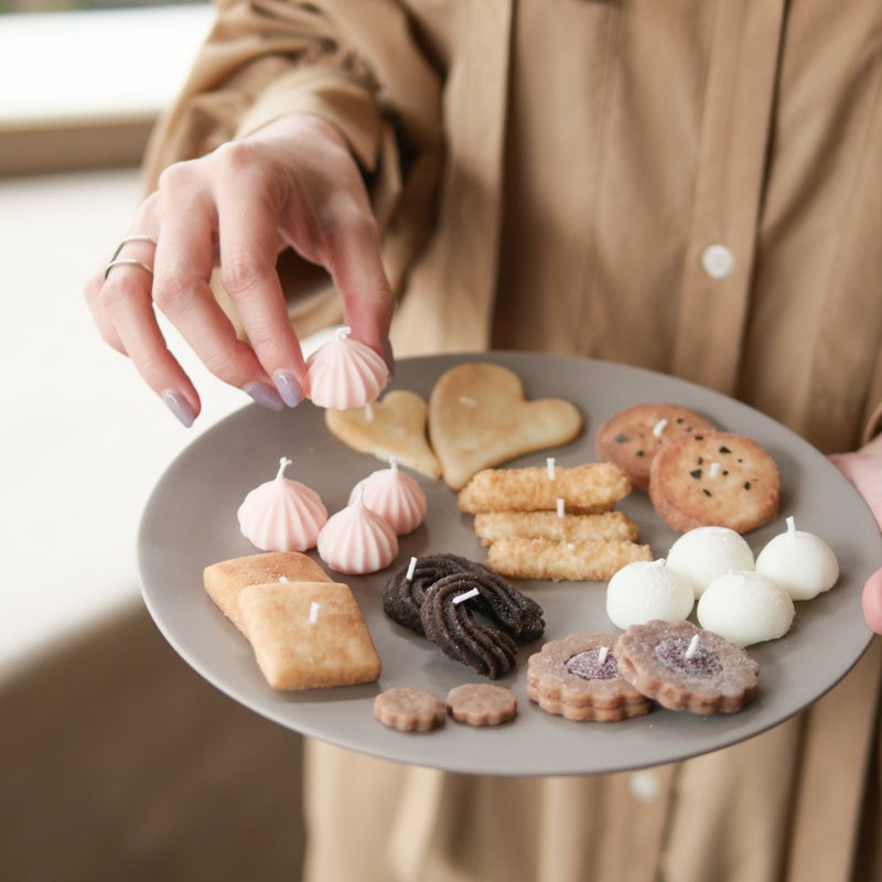 お菓子メーカー キャンドル クリアランス