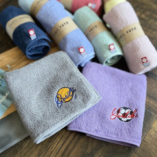 【名入れ 無料 刺繍 】今治 タオル ハンカチ【ボール デザイン】（オリム 今治 今治ハンカチ 今治タオル 野球 卓球 サッカー バスケット バレー  ボール 卓球 テニス 部活 引退記念）115 - タオル ユーユ｜名入れ可能なハンカチやタオルをメインに、ギフト商品やおむつケーキを取り扱っています