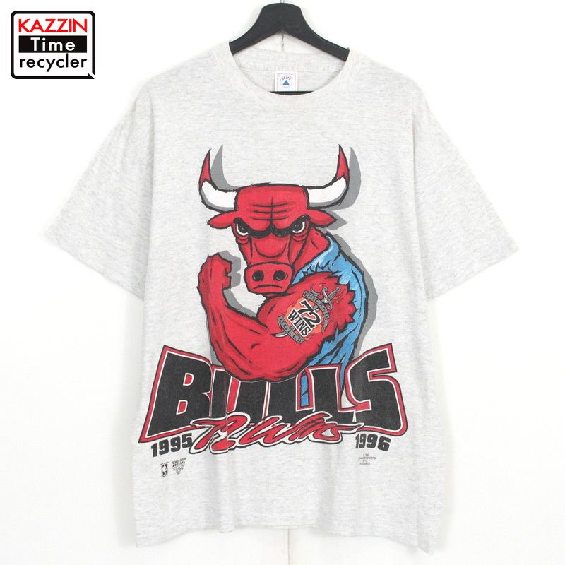 90s USA製 NBA シカゴ・ブルズ DELTA 半袖Ｔシャツ 古着 ☆ メンズ