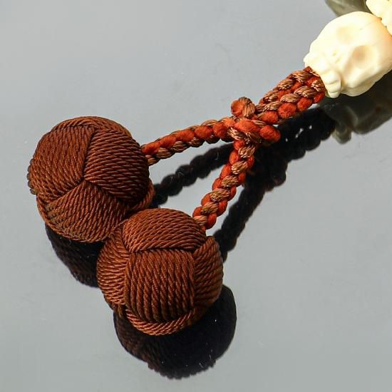 数珠 男性用 牛骨髑髏彫 18玉 正絹梵天房 - 数珠屋 念珠堂