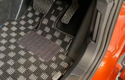 COXオリジナルフロアマット(5pcs) VW T-Roc【受注生産/固定具付き