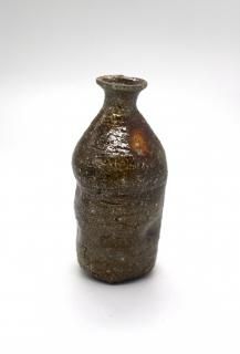 ƣ�� ����FUJIMOTO, Hide <br> ���� Wood Fired Natural Ash Glaze Sake Bottle
