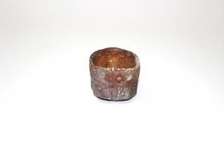�� ǽ��  SAKO, Yoshihiro  <br> �������Ѥ����Τ�  Shigaraki Wood Fired Sake Cup with Natural Ash