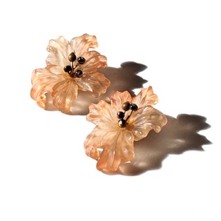 Vintage Plastic Flower Earrings