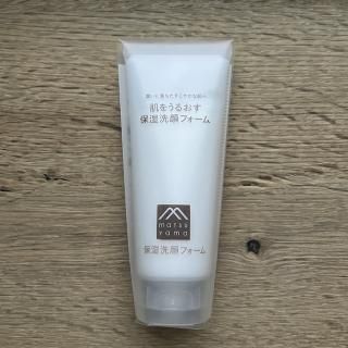 肌をうるおす保湿洗顔フォーム