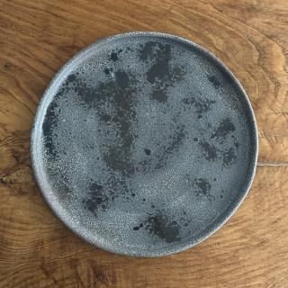 大皿 灰白黒 9寸 28cm <p></p>作家:野口悦士<p></p>鹿児島