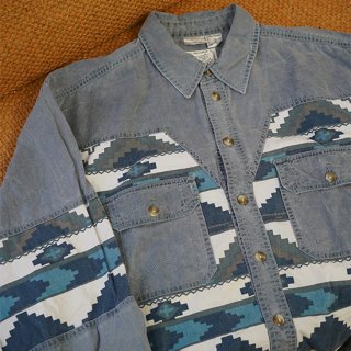 USED WEARVintage Shirt NATIVE Pattern
