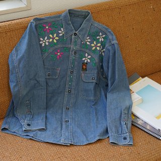 USED WEAR Vintage Shirt
