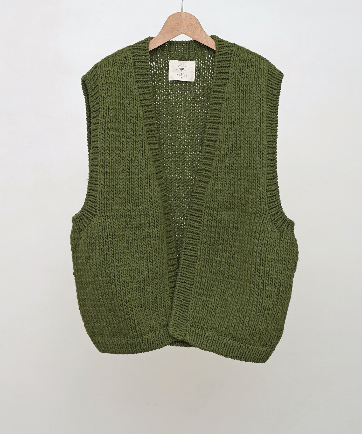 bukht / ֥եȡPeruvian Hand-knit Buttonless Vest ˥åȥ٥