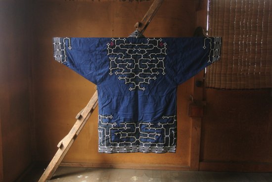 アイヌ民族衣装 チカルカルペ 木綿衣 半纏 着物