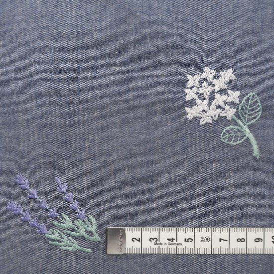 ダンガリー刺繍 | 花柄刺繍の薄手ダンガリー - NEEDLES AND PINS