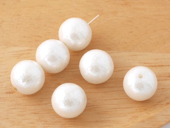 white glitter pearl beads 13.5mm