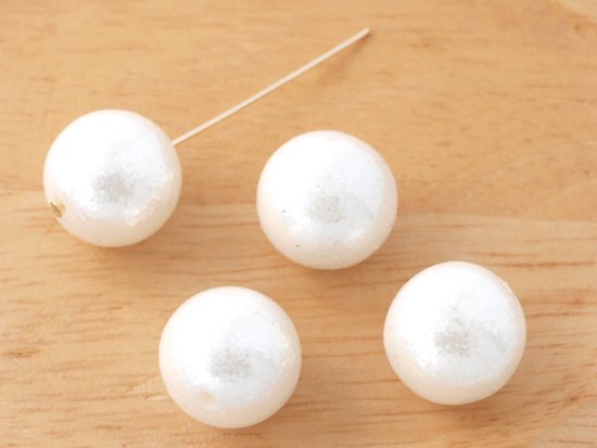 white glitter pearl beads 16mm