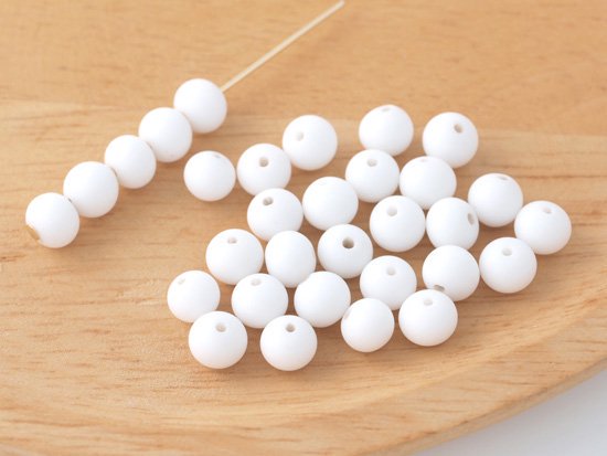 vintage frost white round beads 6mm