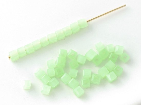 light green square cut beads 3mm