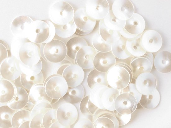 off whiet powder pearl round spangle 6.5mm