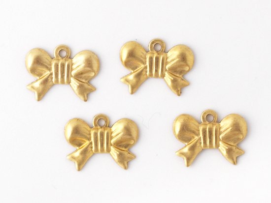 ribbon charm brass gold 11x9mm