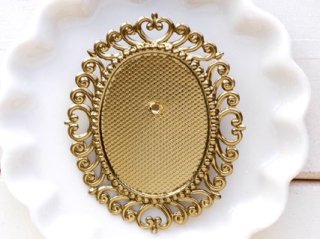 oval cabochon setting antique gold brooch 40x30mm