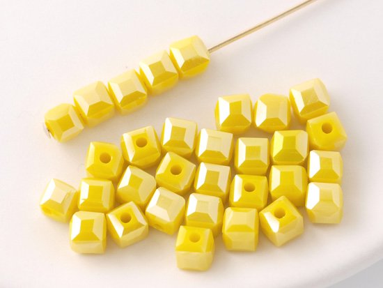 yellow square cut beads 4.5mm