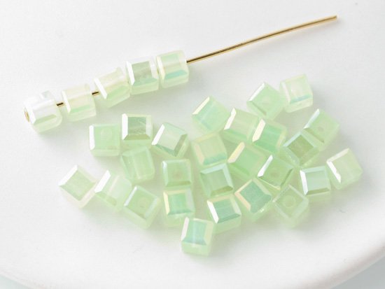 light green square cut beads 4mm