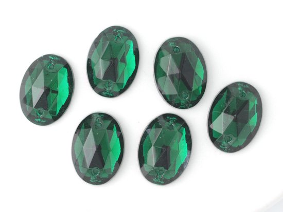 vintage green oval glass 14x10mm