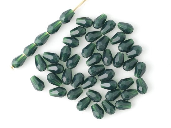 deep green tear drop cut beads 4mm
